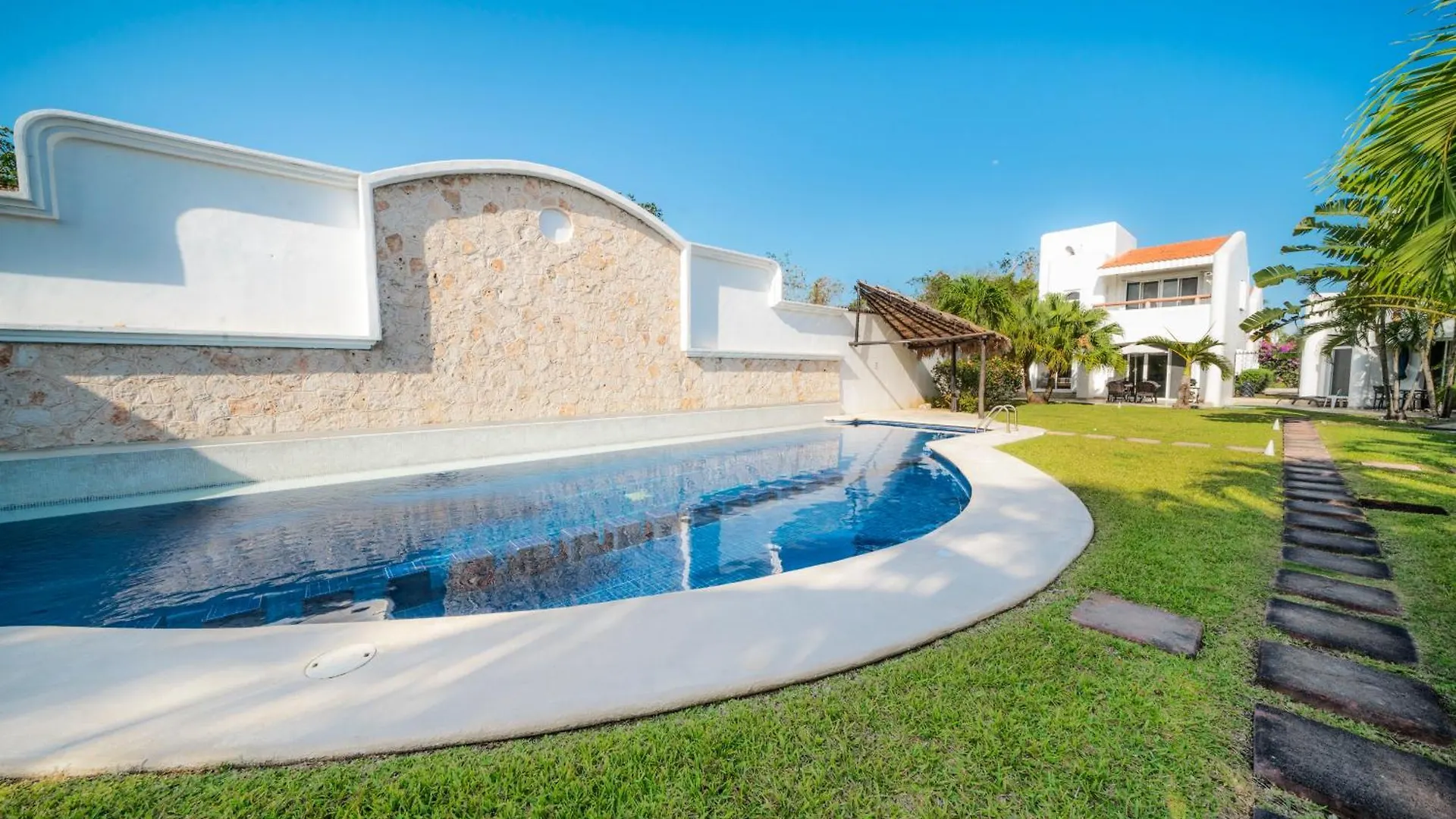3 Bedroom Villa With Pool - At Playacar II - Mayamar G1 Playa del Carmen